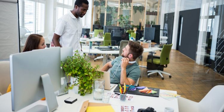 4 Ways that a Debt Collection Agency for Chiropractors can Affect your Bottom Line