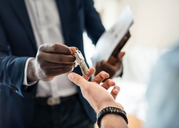  Tips for Buying Your First Home in a Competitive Real Estate Market