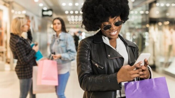Revolutionizing Retail: How SMS Marketing is Transforming the Shopping Experience