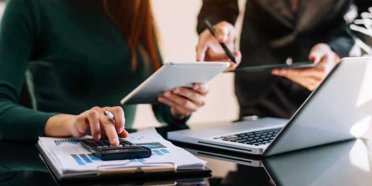 5 Tips for Simplifying Tax Time