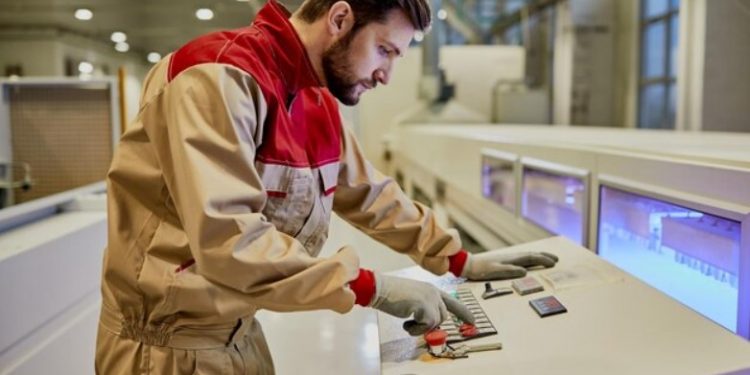 Advancing Industrial Heat Solutions: The Power of Cartridge Heaters and Mica Band Heaters