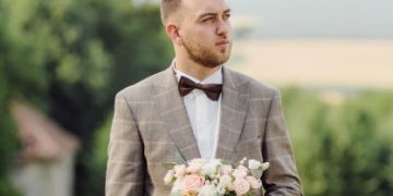 Sage Green Elegance: Why Sage Green Bow Ties are Perfect for Groomsmen