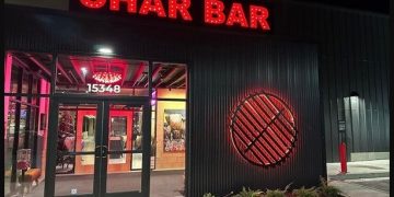 Char Bar’s Sensational BBQ & Pickleball: Parkville’s New Craze!