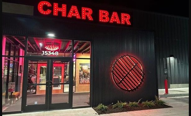Char Bar’s Sensational BBQ & Pickleball: Parkville’s New Craze!