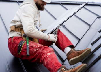 The Ultimate Guide to Choosing Roofing Services: Tips, Trends, and Maintenance