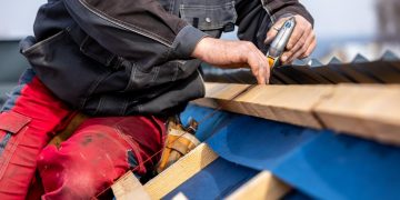  Essential Guide to Roof Repair in Calgary: Tips and Tricks for Homeowners