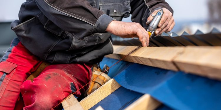  Essential Guide to Roof Repair in Calgary: Tips and Tricks for Homeowners