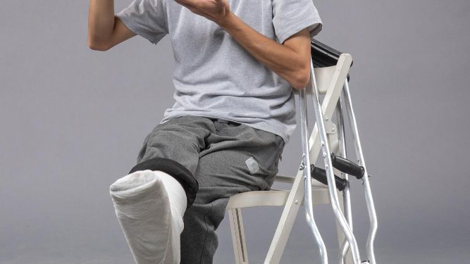 Apologies Become More Frequent After an Injury