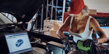 Battery Disposal and EV Components: How Car Wreckers Perth Manage Modern Tech
